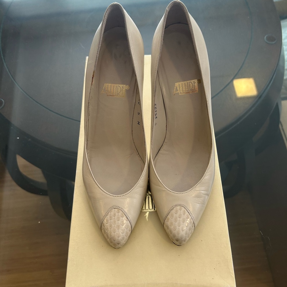 Allure Beige Textured Heels